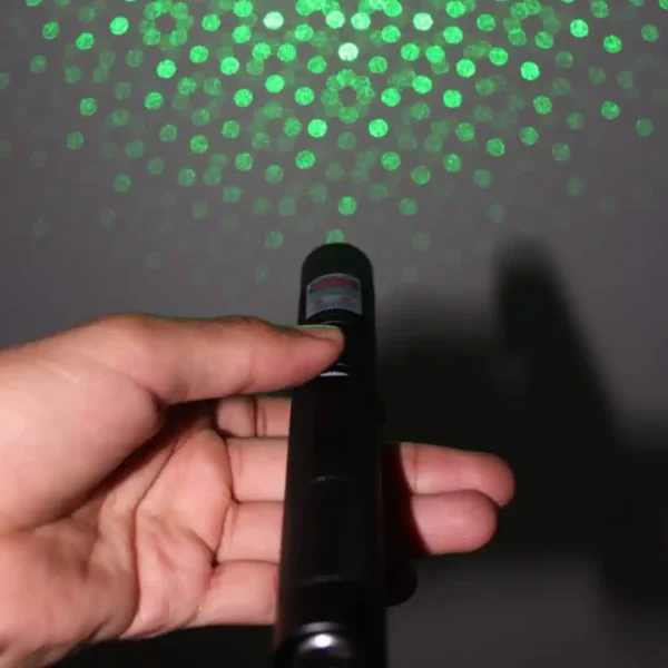LASER PUNTO VERDE CAJA ROSA TA2-082